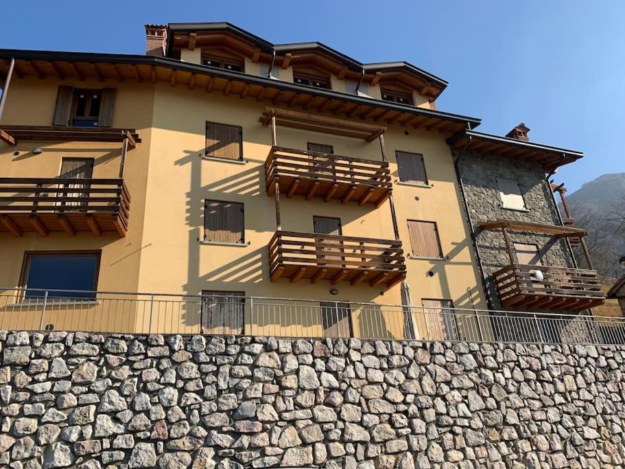 Апартаменти Casa Con Vista Costa di Serina Екстер'єр фото